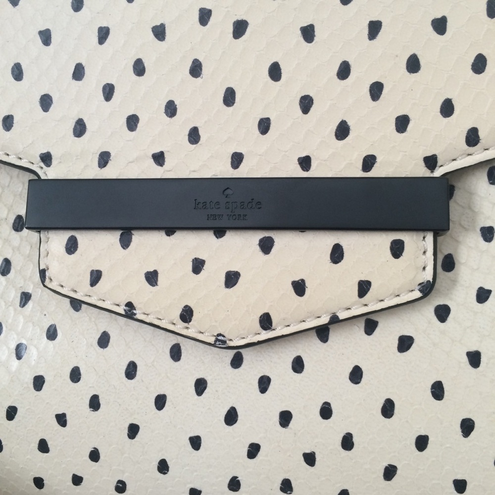 NWT Kate Spade cross body leather purse. 👜🛍 - Picture 4 of 8